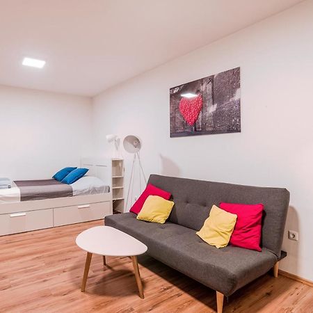 Central Studio Boulevard Budapest Esterno foto