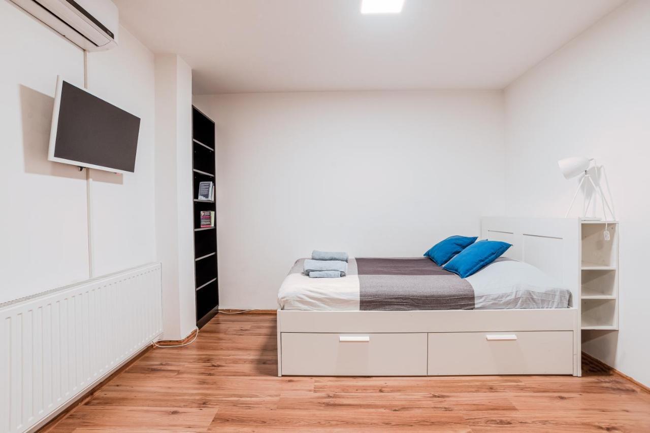 Central Studio Boulevard Budapest Esterno foto